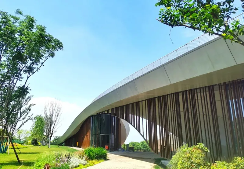 Longquanshan Forest Park High-Altitude Restaurant Project